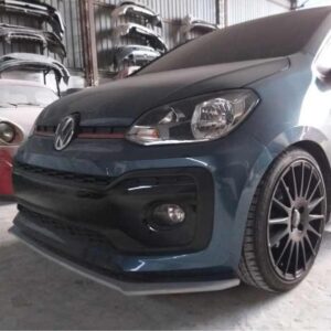 Vista dianteira de VW Up! 2018-2021 com Front Lip VW Up Facelift