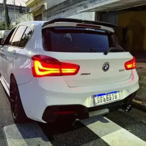 Vista traseira do Aerofolio BMW F20 para BMW Série 1 116i 118i 120i 125i 135i 140i F20 e F21 2013 até 2019 2012-2018 em black piano