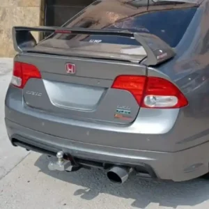 Vista traseira de Honda Civic G8 com Aerofolio Mugen Honda Civic G8 da Grid Parts